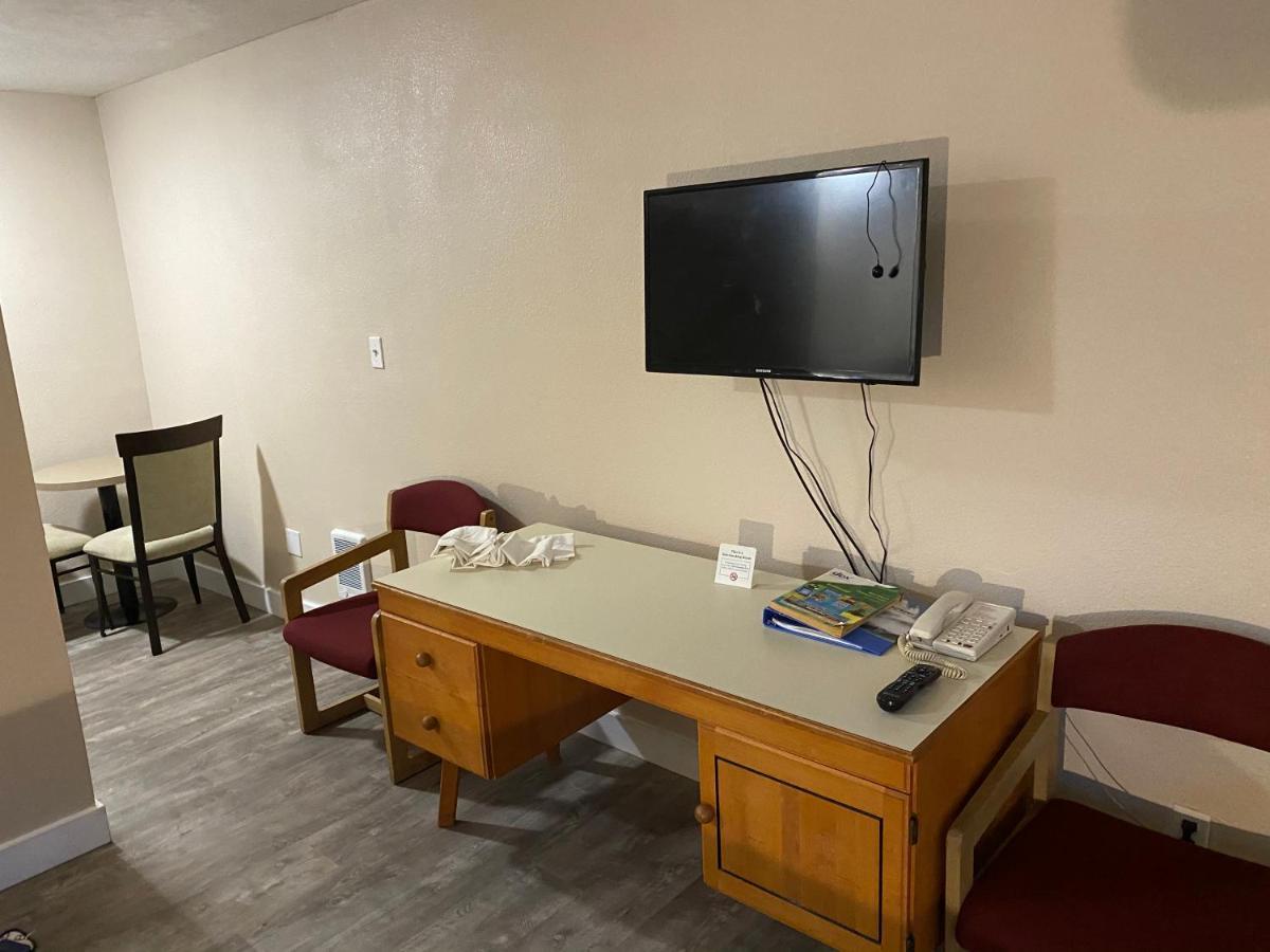Heidi'S Inn Ilwaco Экстерьер фото