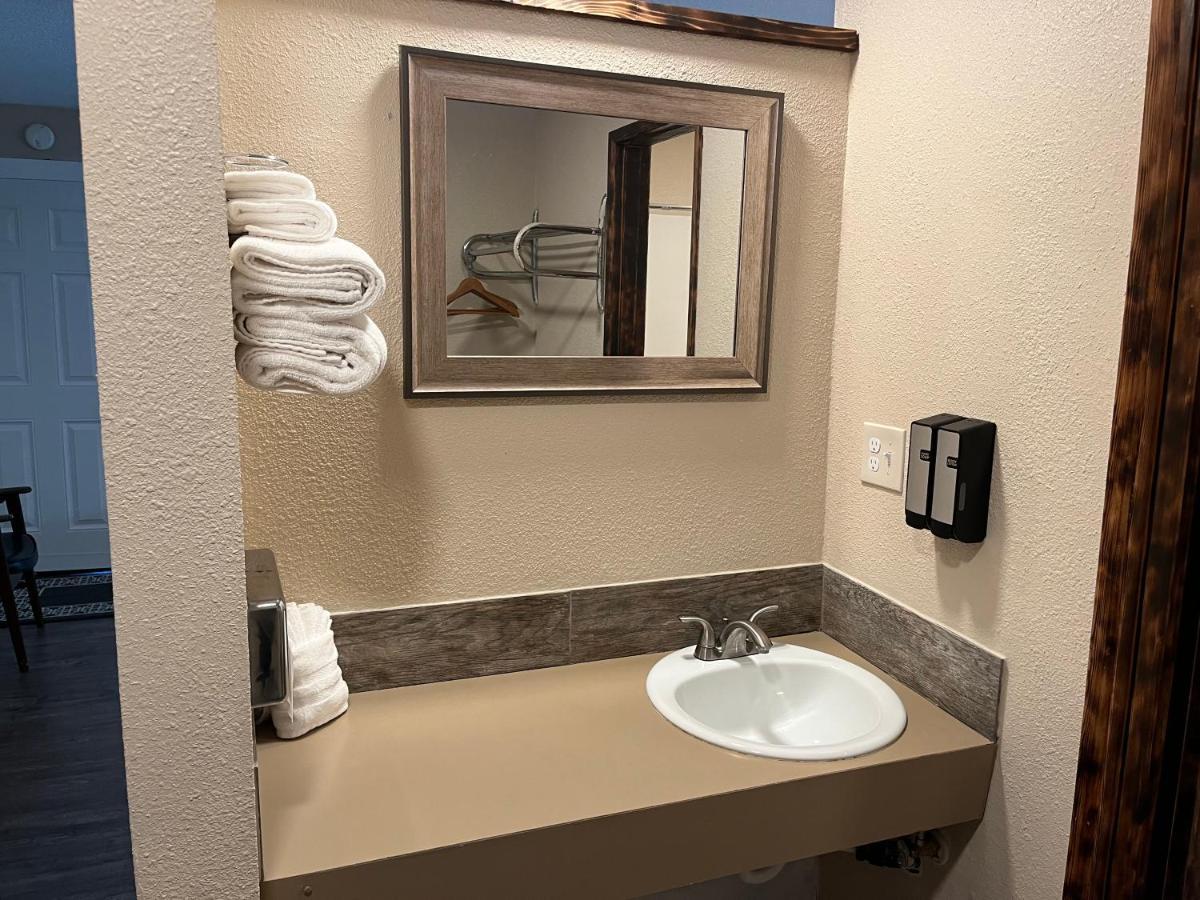 Heidi'S Inn Ilwaco Экстерьер фото