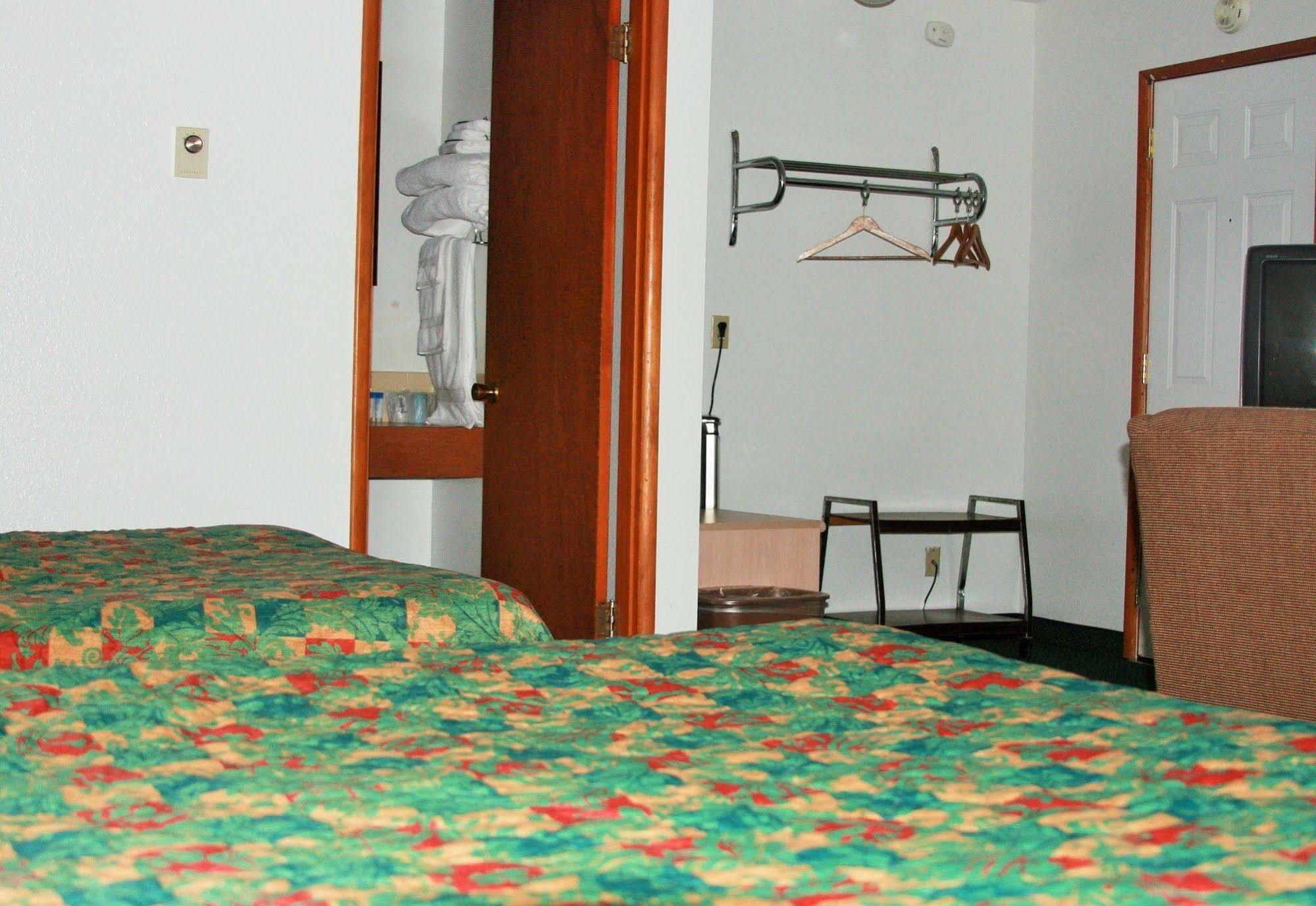 Heidi'S Inn Ilwaco Экстерьер фото